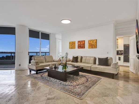 21150 Point Pl 1804, Aventura FL 33180