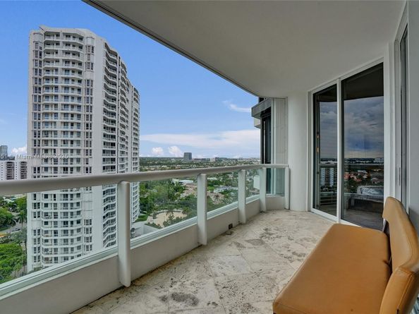 21150 Point Pl 1804, Aventura FL 33180