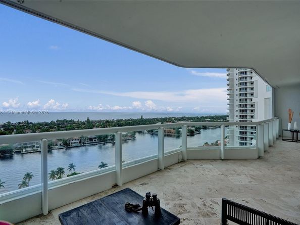 21150 Point Pl 1804, Aventura FL 33180