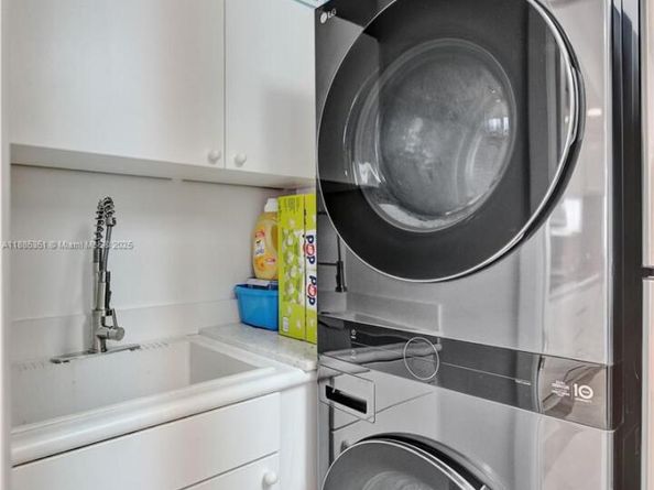 21150 Point Pl 1804, Aventura FL 33180