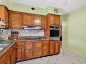 6861 SW 1st Ct, Pembroke Pines FL 33023