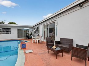 6861 SW 1st Ct, Pembroke Pines FL 33023