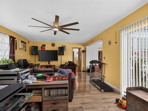 6861 SW 1st Ct, Pembroke Pines FL 33023