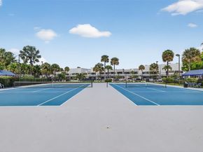 1100 SE 5th Ct 24, Pompano Beach FL 33060