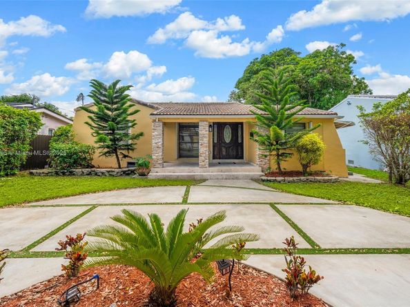 4610 SW 3rd St, Miami FL 33134