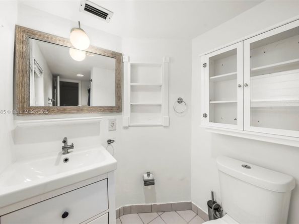 4610 SW 3rd St, Miami FL 33134
