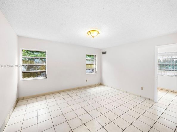 4610 SW 3rd St, Miami FL 33134