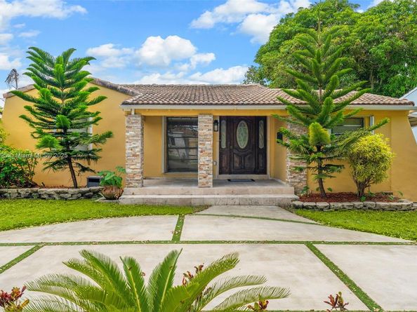 4610 SW 3rd St, Miami FL 33134