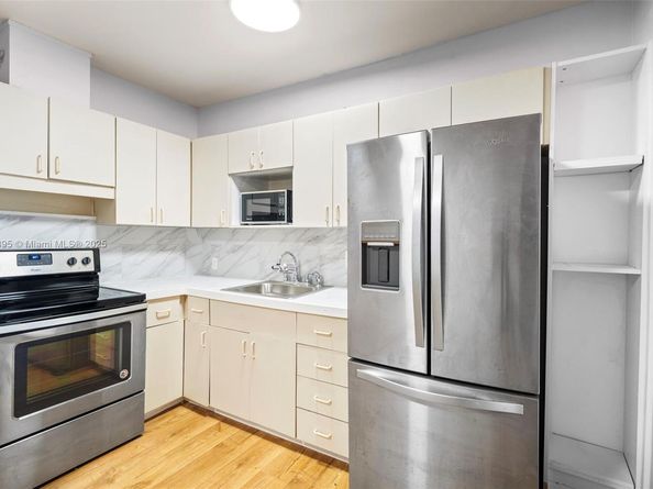 4610 SW 3rd St, Miami FL 33134