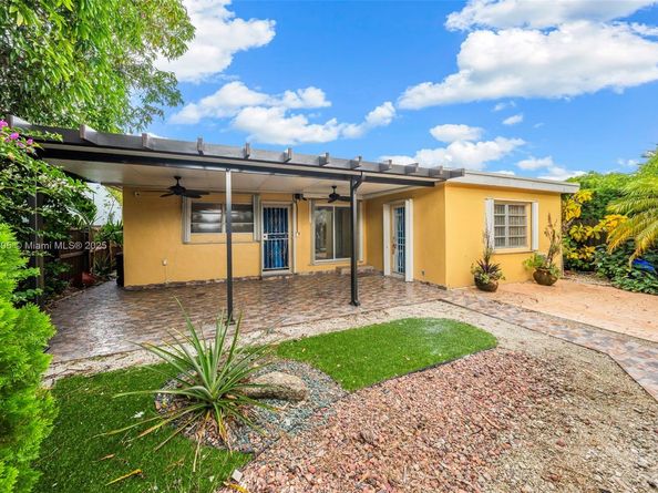4610 SW 3rd St, Miami FL 33134
