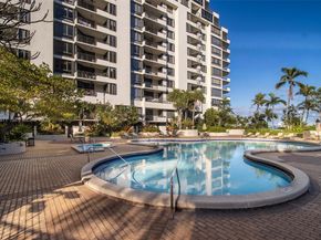 520 Brickell Key Dr A1007, Miami FL 33131