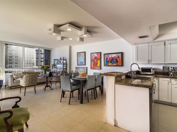 520 Brickell Key Dr A1007, Miami FL 33131