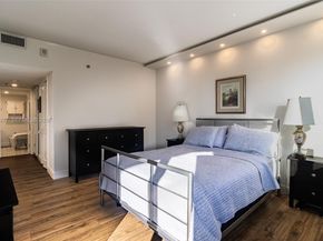 520 Brickell Key Dr A1007, Miami FL 33131