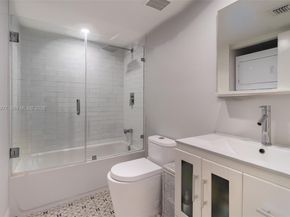 520 Brickell Key Dr A1007, Miami FL 33131