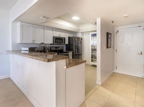 520 Brickell Key Dr A1007, Miami FL 33131