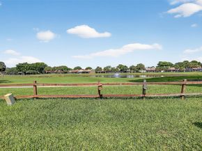 1530 W Golfview Dr, Pembroke Pines FL 33026