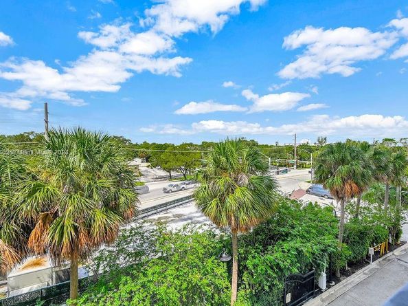 610 W Las Olas Blvd 312N, Fort Lauderdale FL 33312