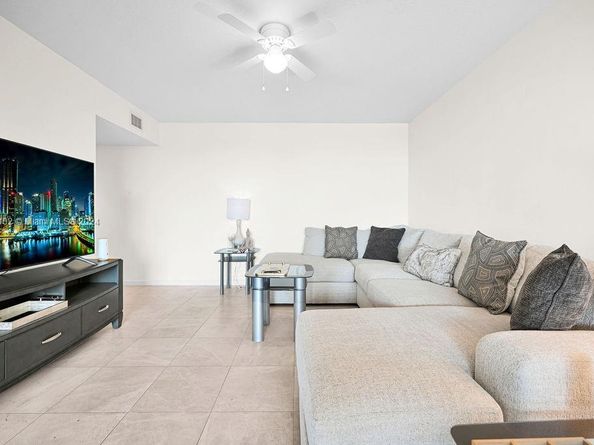 610 W Las Olas Blvd 312N, Fort Lauderdale FL 33312