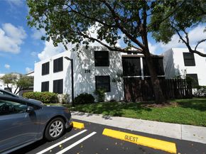 216 Lake Pointe Dr 128, Oakland Park FL 33309