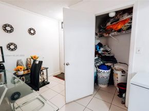 216 Lake Pointe Dr 128, Oakland Park FL 33309