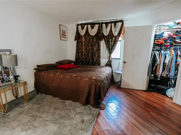 216 Lake Pointe Dr 128, Oakland Park FL 33309