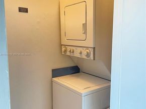 1050 Brickell Ave 410, Miami FL 33131