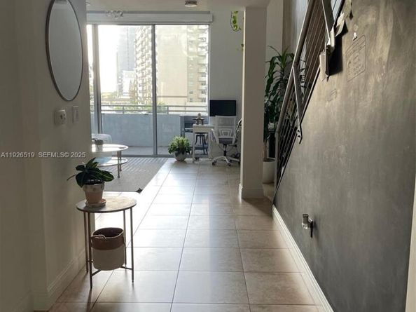 1050 Brickell Ave 410, Miami FL 33131