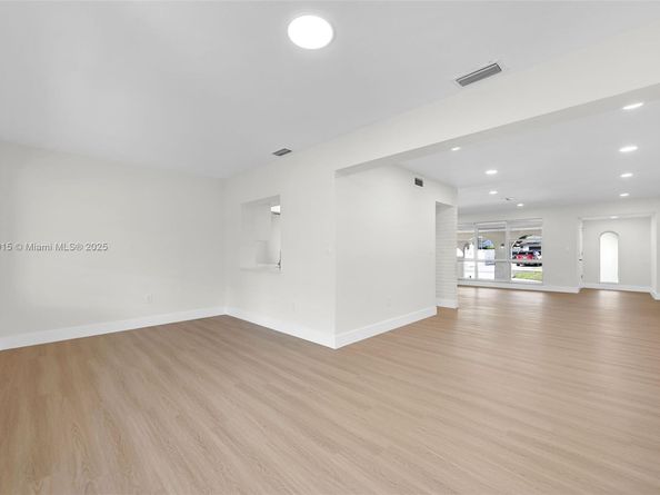 9180 SW 55th St, Cooper City FL 33328