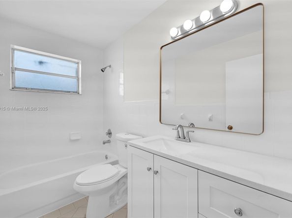 9180 SW 55th St, Cooper City FL 33328