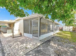 9180 SW 55th St, Cooper City FL 33328