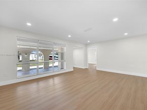 9180 SW 55th St, Cooper City FL 33328