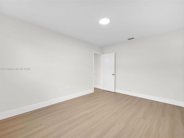 9180 SW 55th St, Cooper City FL 33328