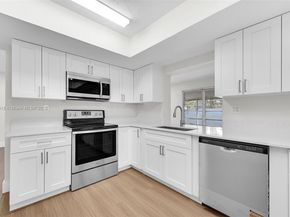 9180 SW 55th St, Cooper City FL 33328