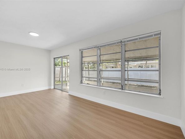 9180 SW 55th St, Cooper City FL 33328