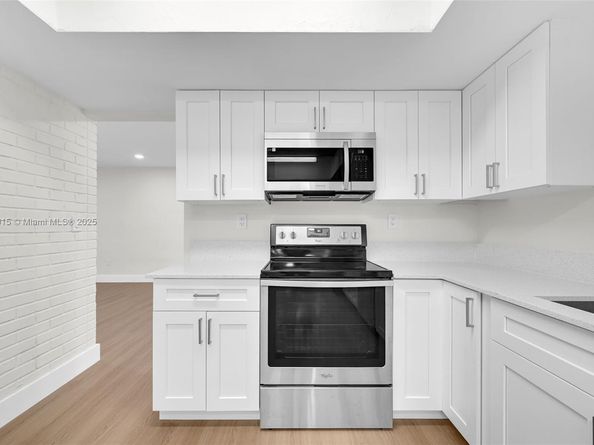 9180 SW 55th St, Cooper City FL 33328