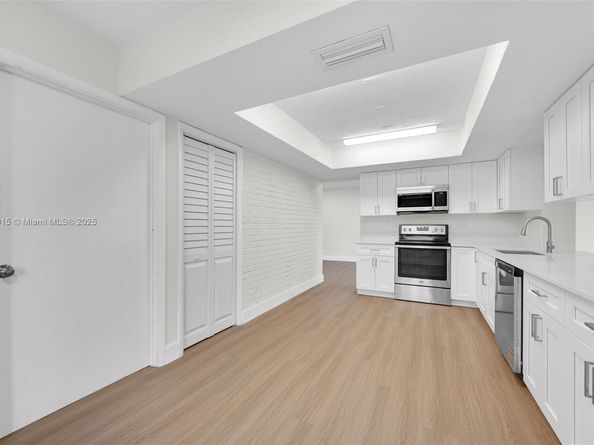 9180 SW 55th St, Cooper City FL 33328