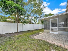 9180 SW 55th St, Cooper City FL 33328