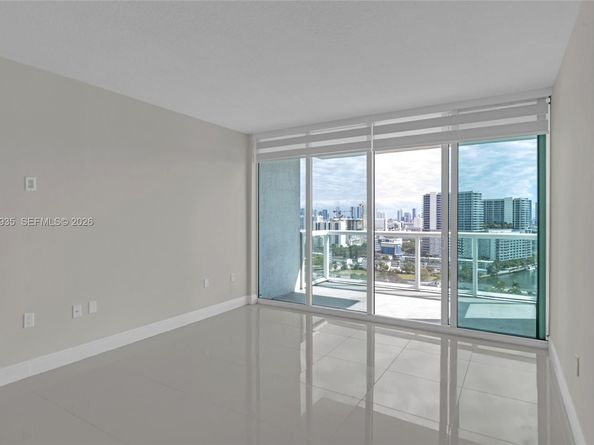 1861 NW S River Dr 2209, Miami FL 33125