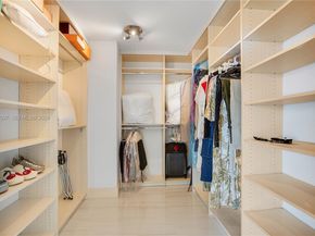 17111 Biscayne Blvd 2008, North Miami Beach FL 33160