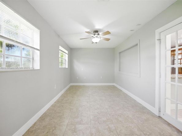 9540 NW 25th St, Sunrise FL 33322