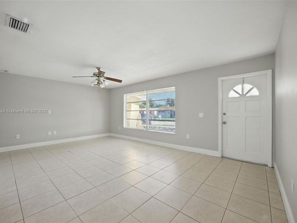 9540 NW 25th St, Sunrise FL 33322
