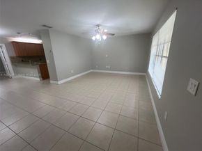 9540 NW 25th St, Sunrise FL 33322