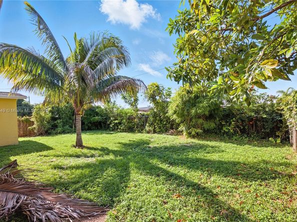 9540 NW 25th St, Sunrise FL 33322