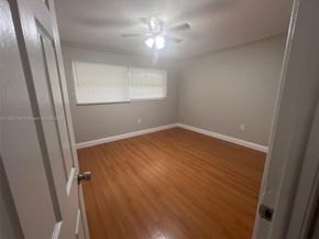 9540 NW 25th St, Sunrise FL 33322