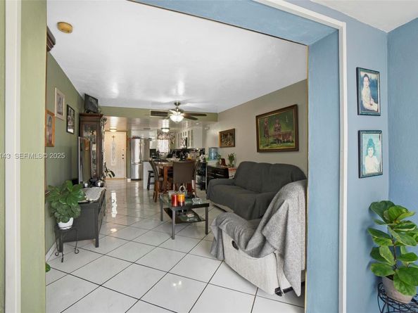 5530 W 26th Ct 102, Hialeah FL 33016