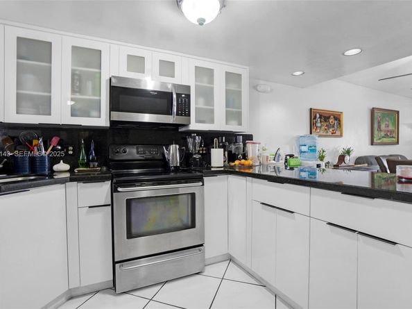 5530 W 26th Ct 102, Hialeah FL 33016