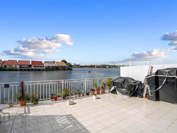 5530 W 26th Ct 102, Hialeah FL 33016