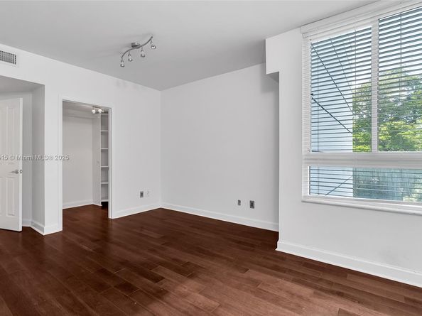 2127 Brickell Ave 505, Miami FL 33129