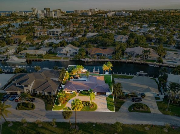 2880 NE 23rd Pl, Pompano Beach FL 33062