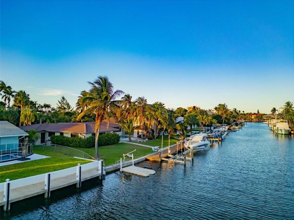 2880 NE 23rd Pl, Pompano Beach FL 33062